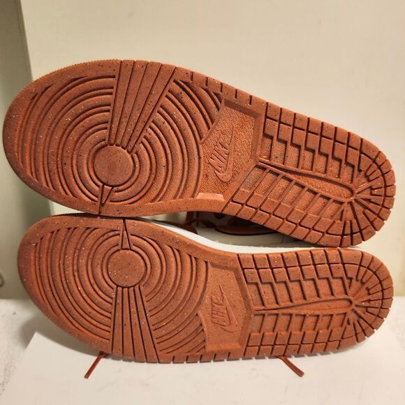 Nike Air Jordan 1 Mid SE "Sport Spice" DV 1302-100 Womens Sz.10.5 2023 - Picture 10 of 10